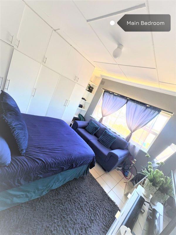 2 Bedroom Property for Sale in Grassy Park Western Cape